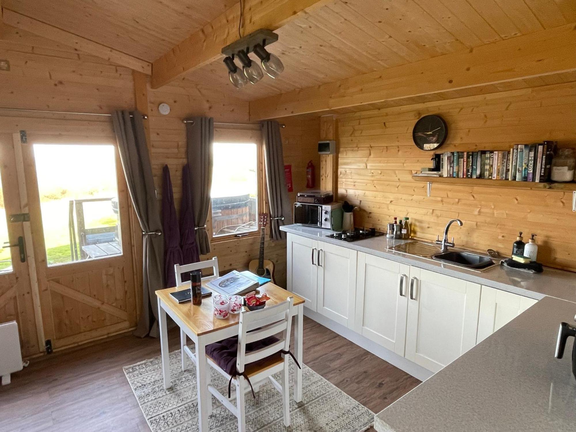Cosy Cabin In Annie'S Meadow West Meon Luaran gambar